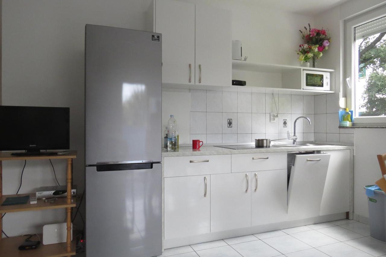 Apartamento Modra Kuca Mandre Exterior foto