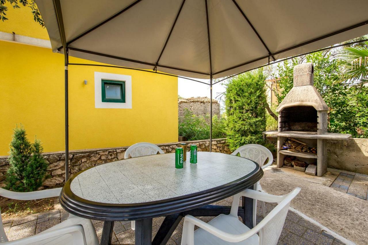 Apartamento Modra Kuca Mandre Exterior foto